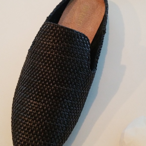 Black slides - Picture 3 of 3